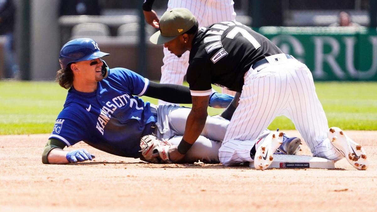 Chicago White Sox shortstop Tim Anderson tags out Royals shortstop Bobby Witt Jr. on a steal attempt during the first inning of Saturday’s game at Guaranteed Rate Field.