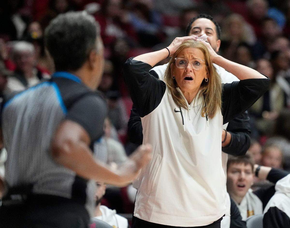 Missouri Tigers women’s basketball coach Robin Pingeton reacts to a foul call during a game against Alabama.