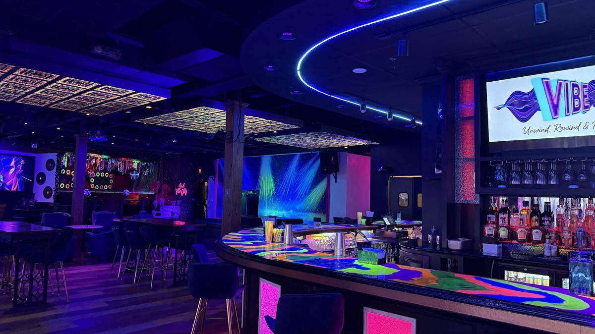 Vibe, a Y2K-themed bar and lounge, is now open in Johnson County.