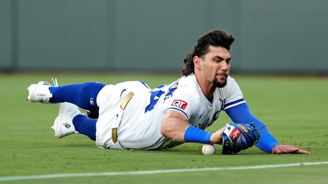 Royals standout Jac Caglianone exits game vs. Giants with right-shoulder soreness