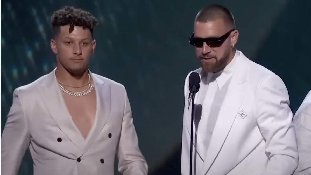 Travis Kelce made sure Patrick Mahomes didn’t deny his opportunity to speak.