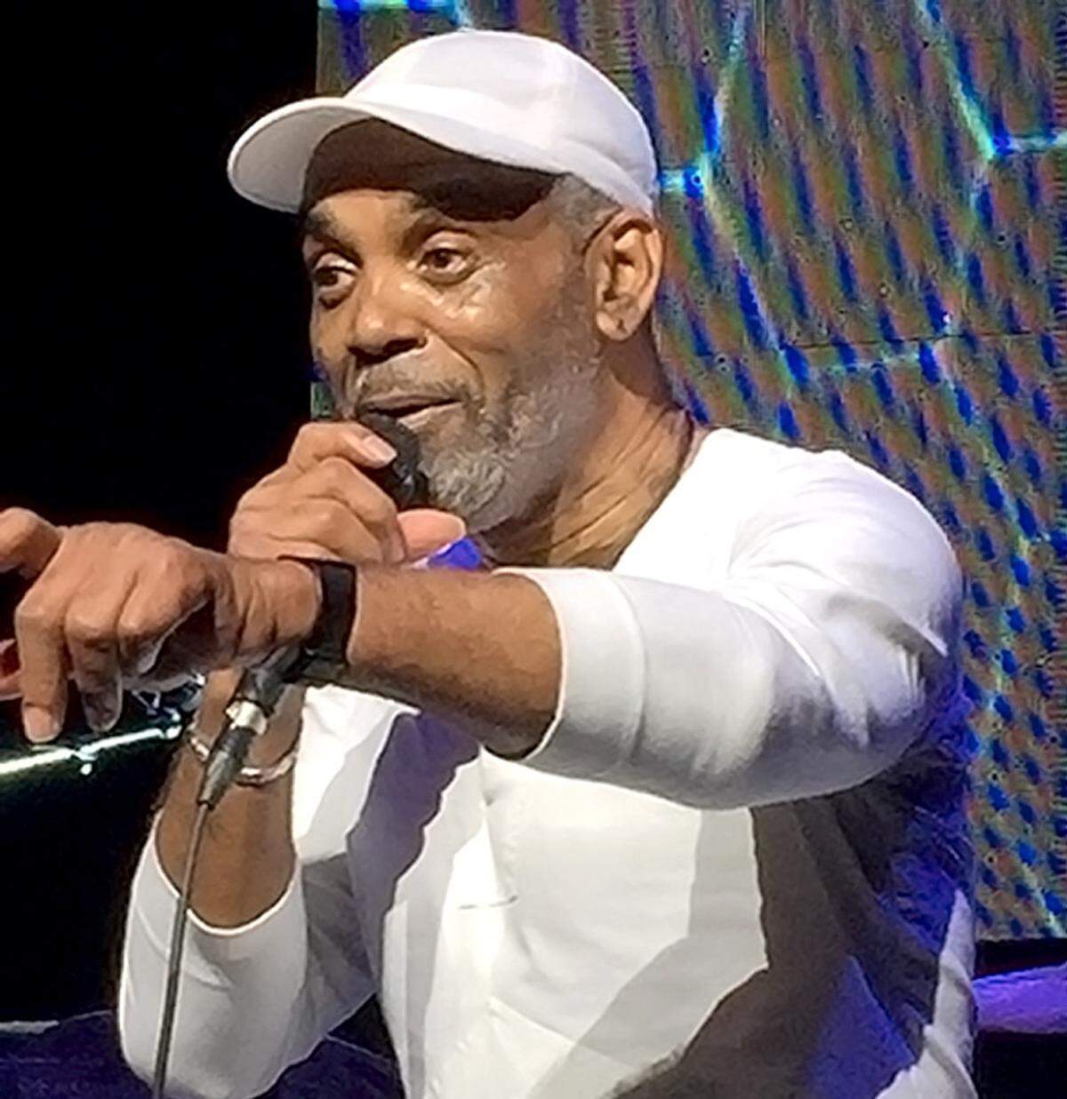 Frankie Beverly will be joined by fellow R&B/soul veteran Ron Isley for a concert April 30 at Municipal Auditorium.