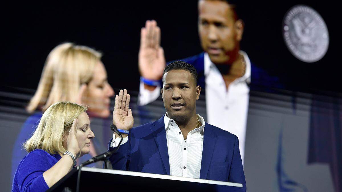 Kansas City Royals catcher Salvador Perez took the oath of citizenship to become a citizen of the United States during the Royals FanFest on Jan. 24, 2020 at Bartle Hall. Court executive Paige Wymore-Wynn administered the oath.