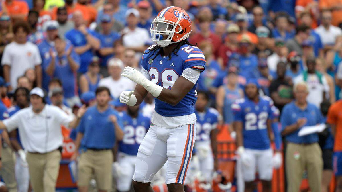 Florida linebacker Ty’Ron Hopper (28) follows a play during the first half of an NCAA college football game against Alabama, Saturday, Sept. 18, 2021, in Gainesville, Fla. (AP Photo/Phelan M. Ebenhack)