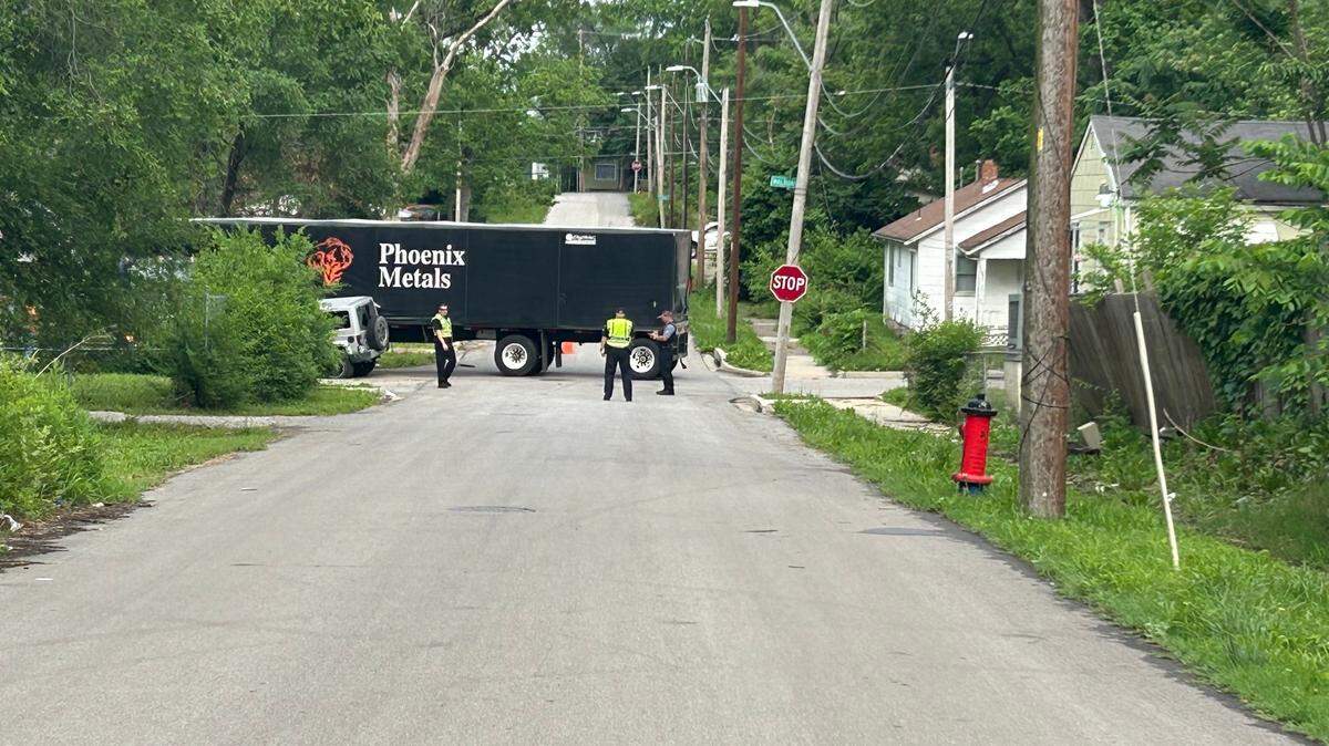 A police standoff on May 15, 2024 in south Kansas City ended when the suspect fled south in a Jeep with flat tires, crashing into a semi truck after a few blocks. The crash concluded a shutdown of nearby U.S. Hwy. 71 N, lasting more than three hours.