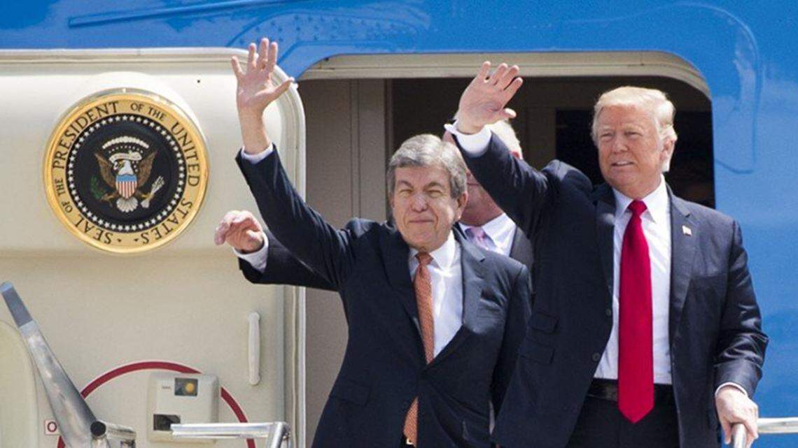 Sen. Roy Blunt (left) and President Donald J. Trump