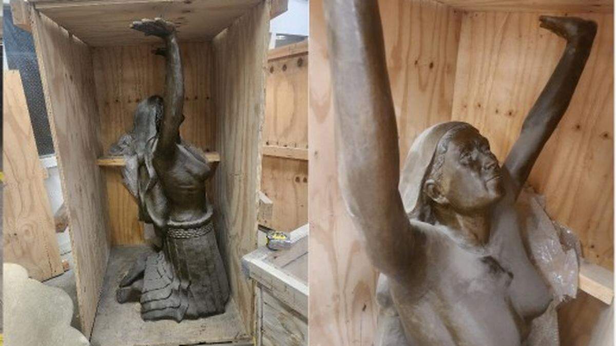 “Las Tarascas’” trinity of topless women on their knees is exploitation at its worst.