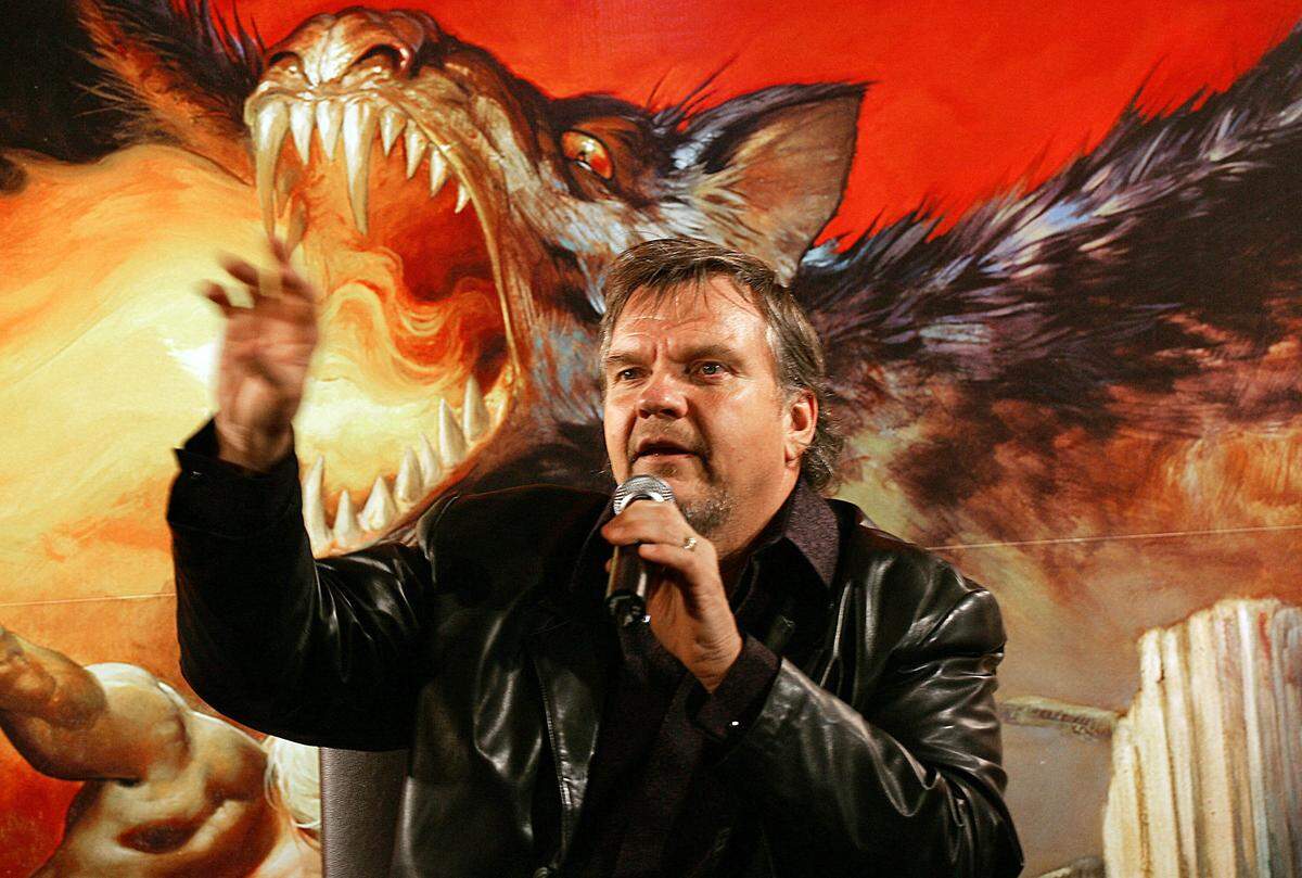 Marvin Lee Aday, aka Meat Loaf, speaking to the press in Hong Kong in 2006 as he promotes his "Bat Out of Hell III-The Monster Is Loose” album.