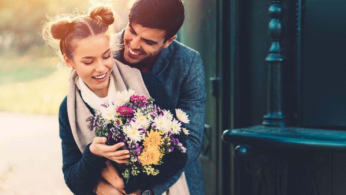 New study finds most relationships start between friends rather than strangers