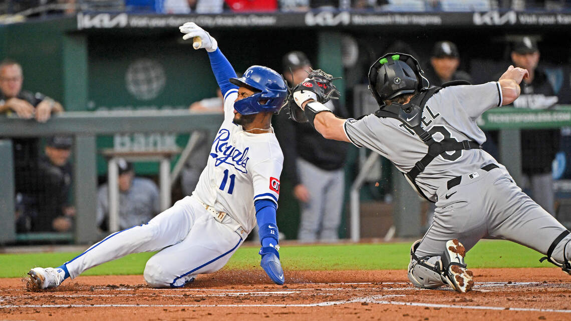 Maikel Garcia helps Royals thwart White Sox’s chance to clinch a playoff spot