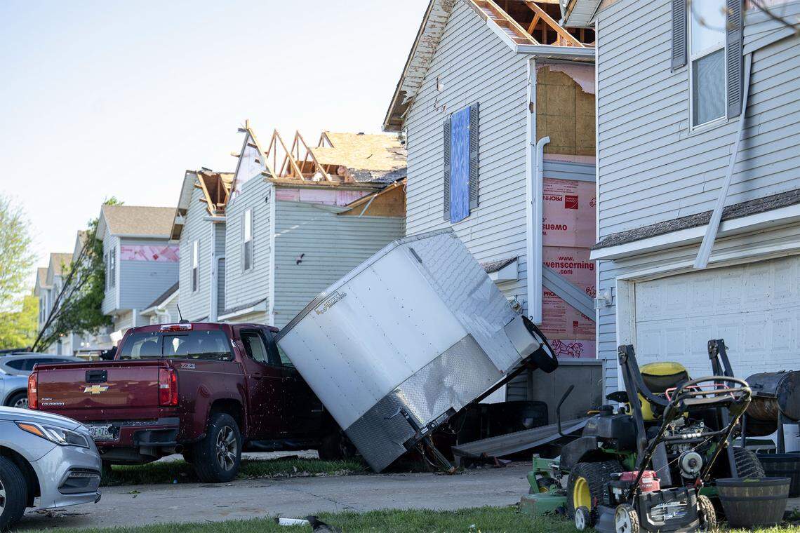 As a tornado touched down in Belton, notifications said tornado warning cancelled