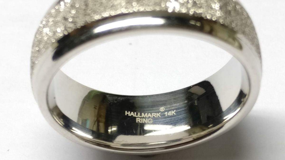 This Hallmark ring isn't from the well known Kansas City-based greeting card maker but rather a New Jersey company. A court may decide who has rights to the Hallmark name in jewelry.