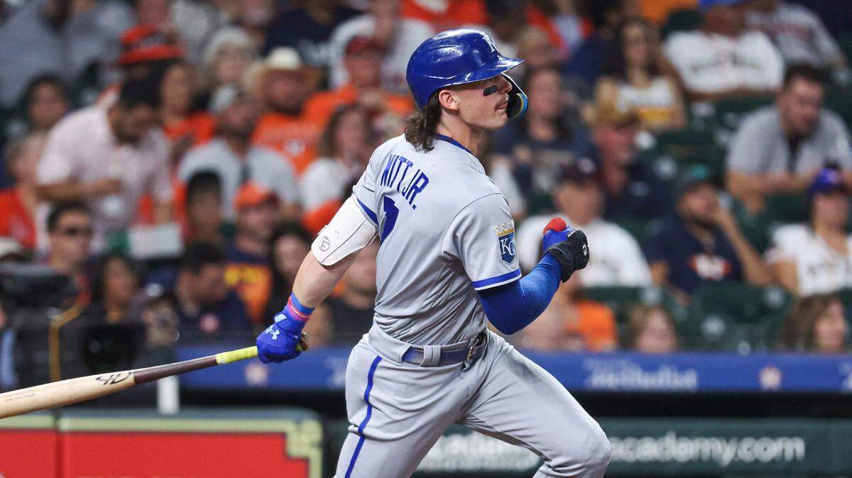 Royals shortstop Bobby Witt Jr. drives in a run with a triple during a game against the Houston Astros.