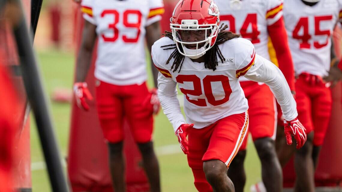 Steve Spagnuolo admits Chiefs’ new-look defense is moving slower than he’d like