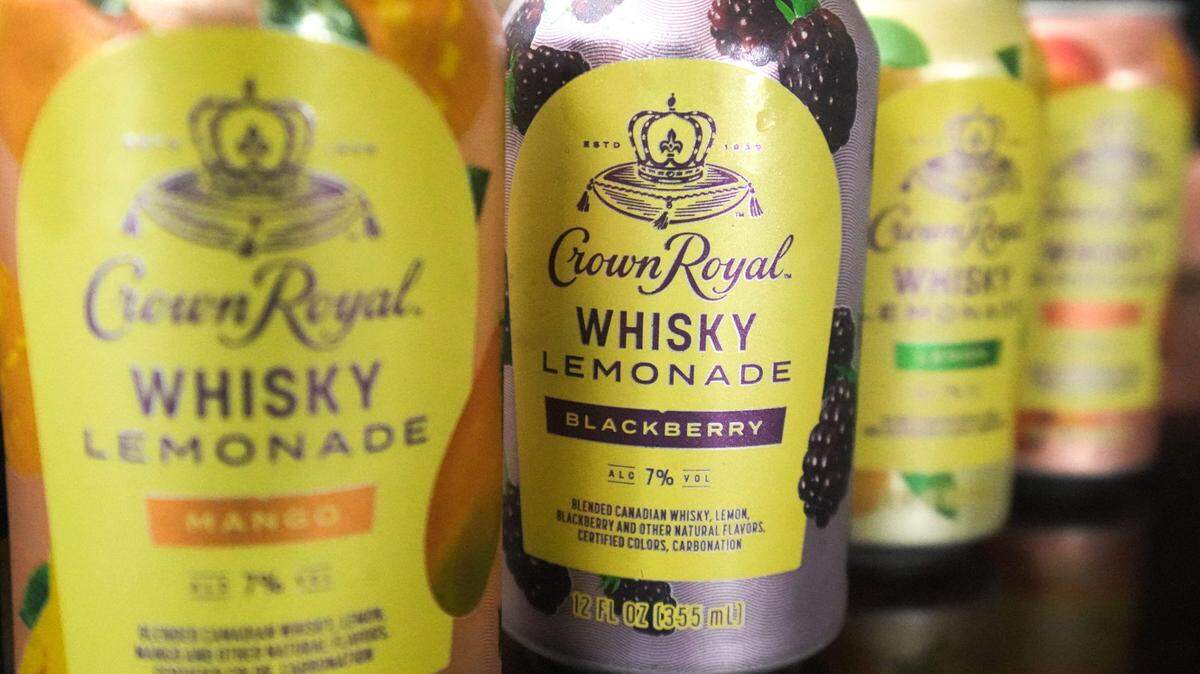 New laws in Pennsylvania will expand the sales of ready-to-drink cocktails and allow longer happy hours at bars and restaurants.