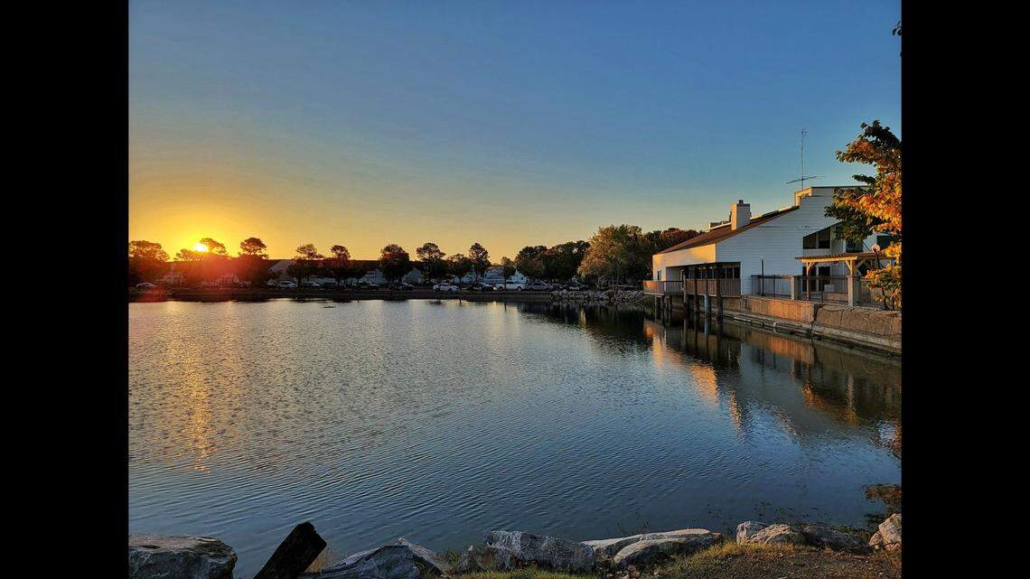 The suspect jumped into a pond at the Shoreline Apartments on the east side of Tulsa, police said.