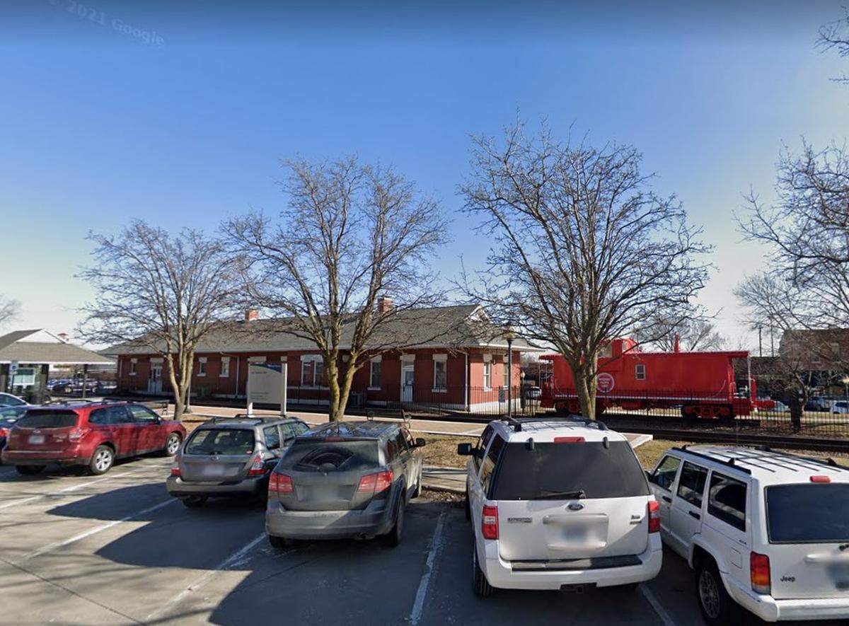 A person was shot on an Amtrak train at the Lee’s Summit station. The area is shown in this Google Maps view from March 2019.