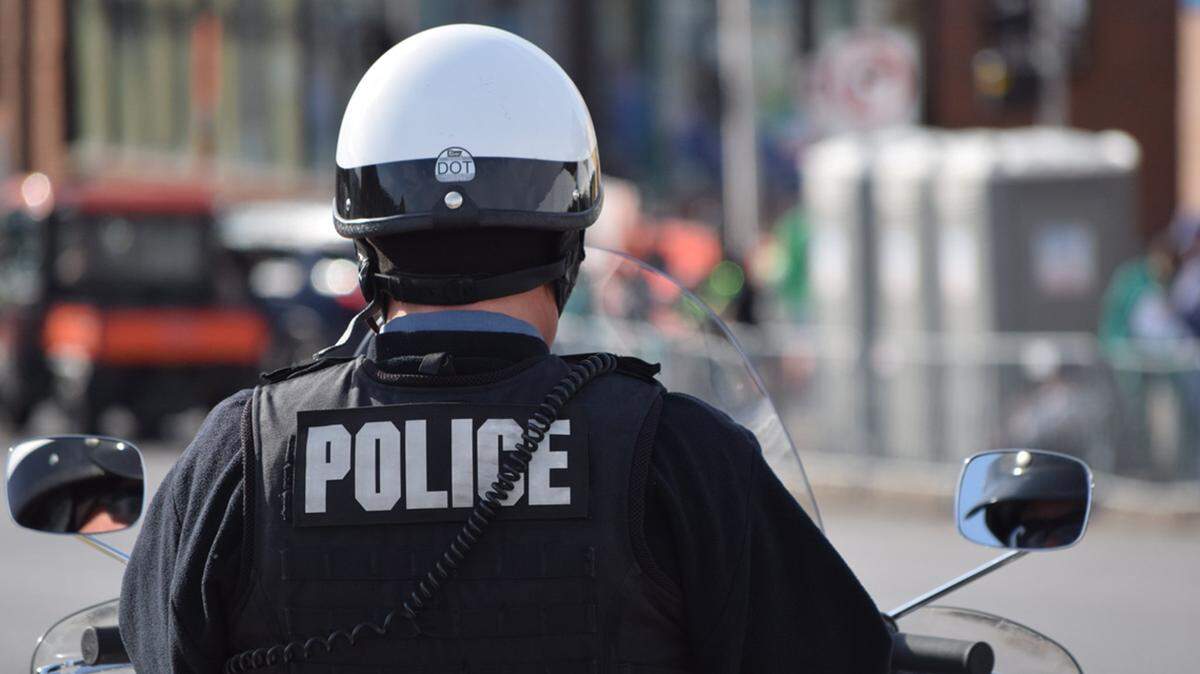 They defused a volatile situation with calm professionalism.