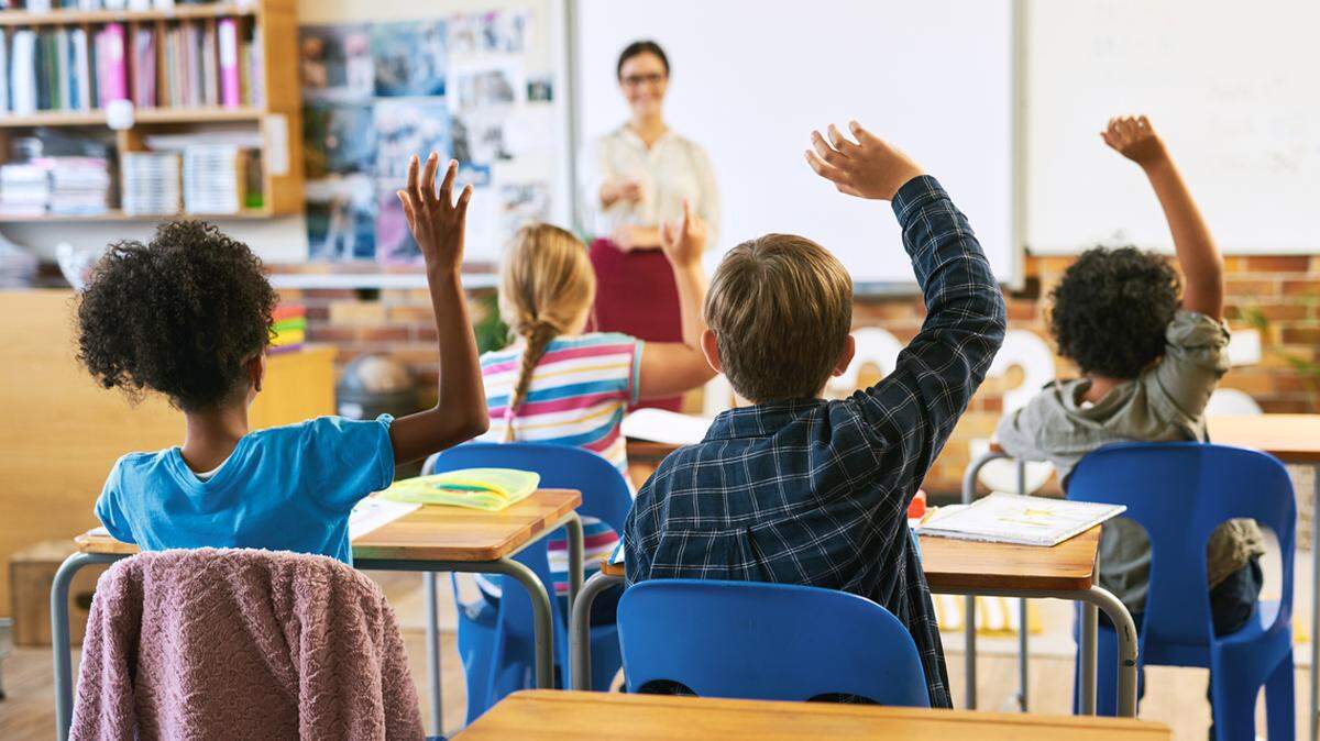 children classroom teacher student schoolkid schoolteacher elementary education