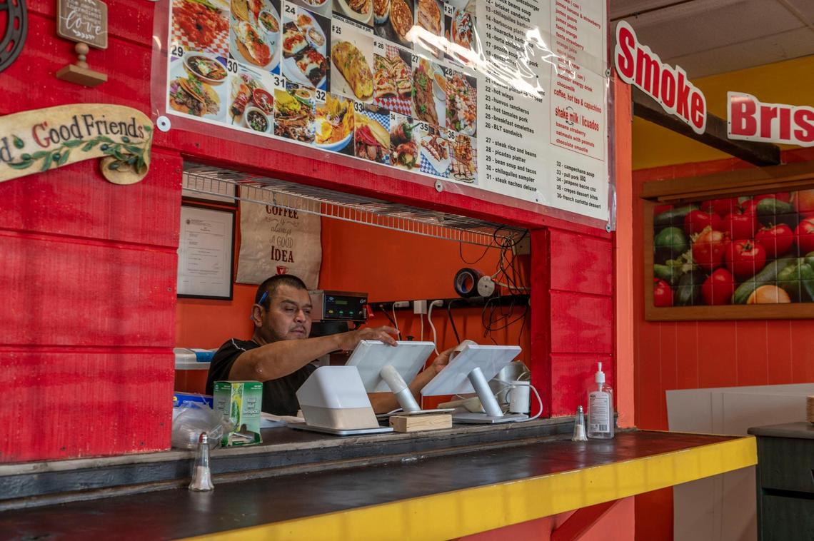 Gabriel Gonzalez, co-owner of GG’s Barbacoa in Kansas City, Kansas, awaits lunchtime customers. He opened GG’s with his wife, Lourdes Avalos, at 1032 Minnesota Ave., in 2019.