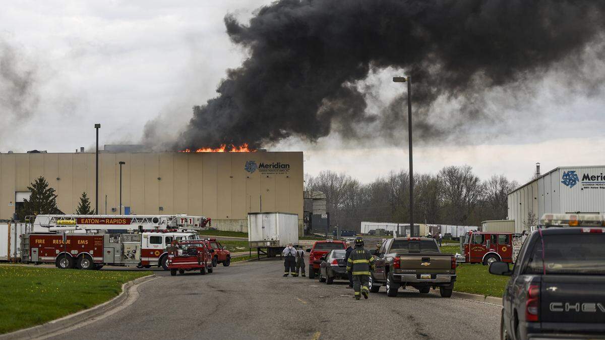 Emergency personnel respond to a fire at Meridian Magnesium Products of America in Eaton Rapids, Mich., Wednesday morning, May 2, 2018.