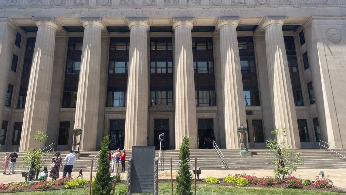 How did 2 best friends from Wyandotte County steal $1M? See timeline of the case