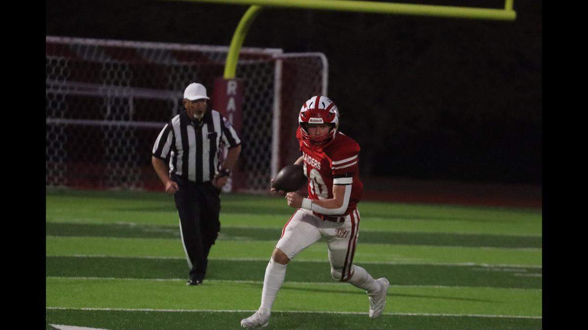 Pembroke Hill senior quarterback Josh Stahl