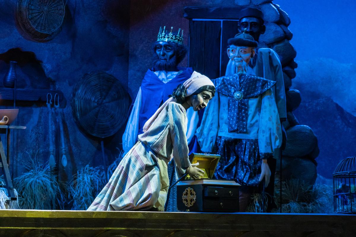 Lyric Opera’s “Amahl and the Night Visitors,” featuring Paul Mesner puppets, will stream starting Dec. 14.