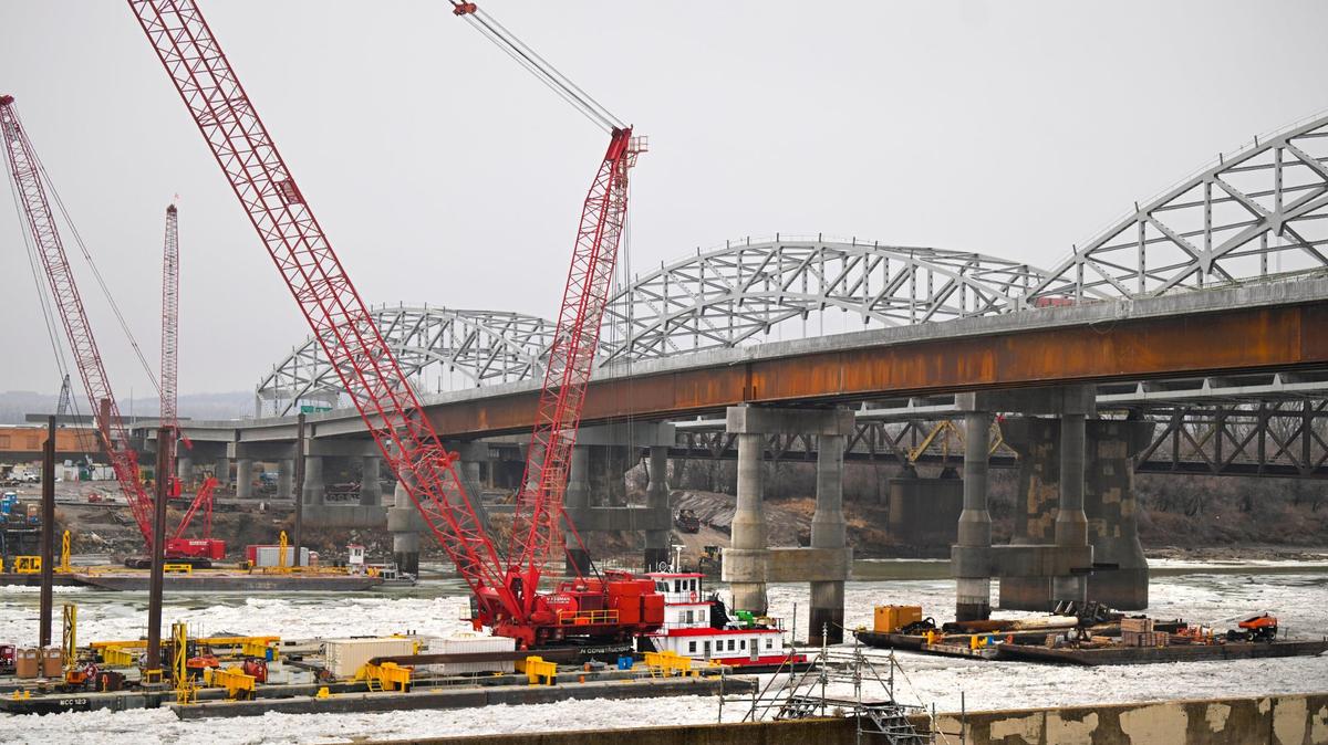 Traffic will stop crossing the Missouri River using the Buck O’Neil Bridge in the coming days. Northbound U.S. 169 traffic will be shift to one of the bridges that are being built to replace the old bridge. The replacement, which is still under construction, is seen from Woodswether Road on Wednesday in Kansas City.