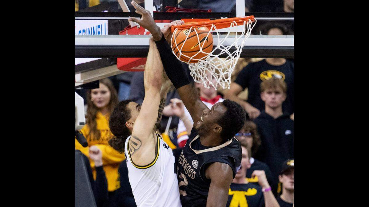 Missouri’s Tre Gomillion throws down a slam-dunk during Sunday night’s Tigers victory over Lindenwood.