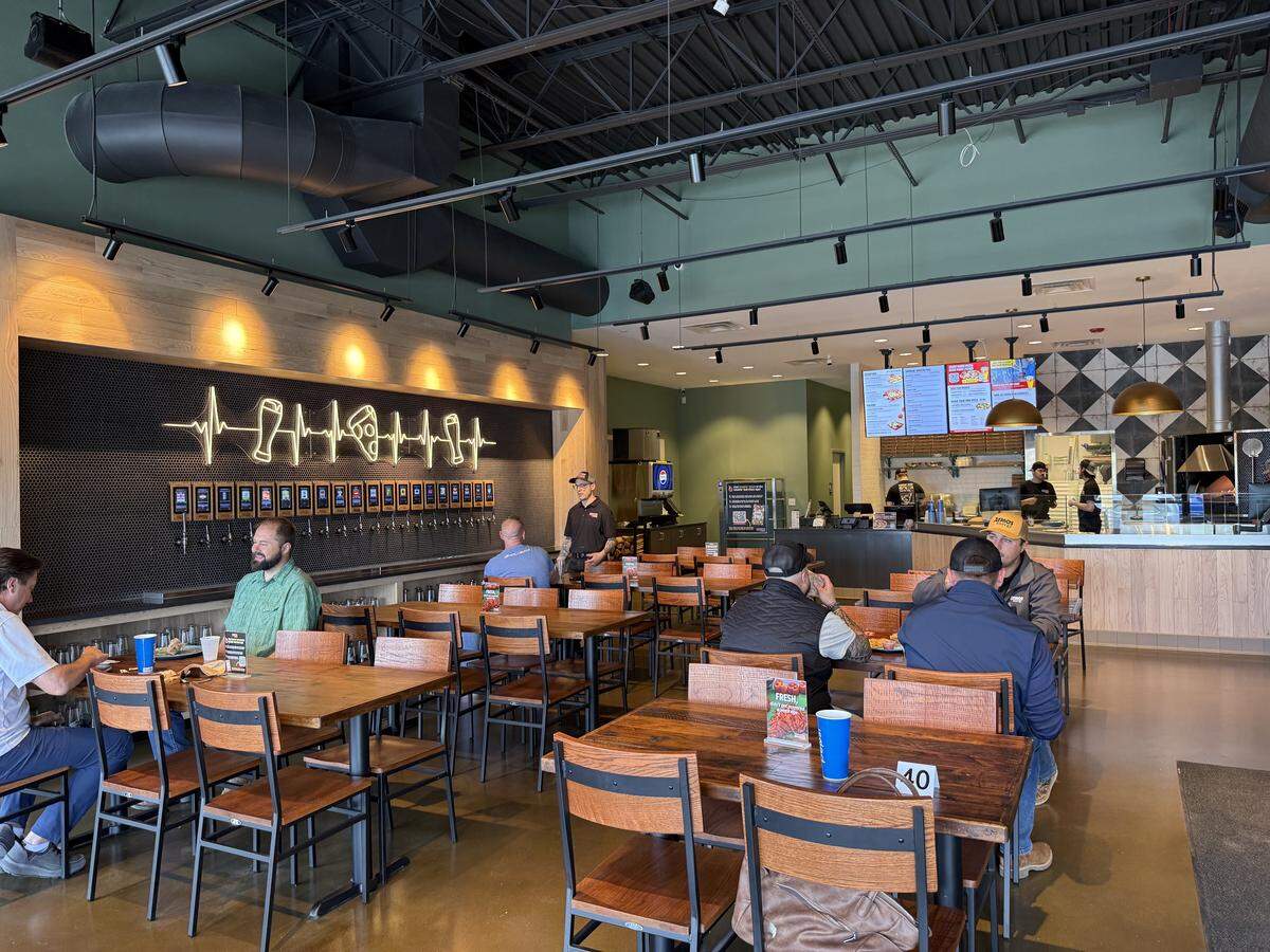Smokin’ Oak, based in Florida, took over the former Smashburger space when it opened in Olathe recently.