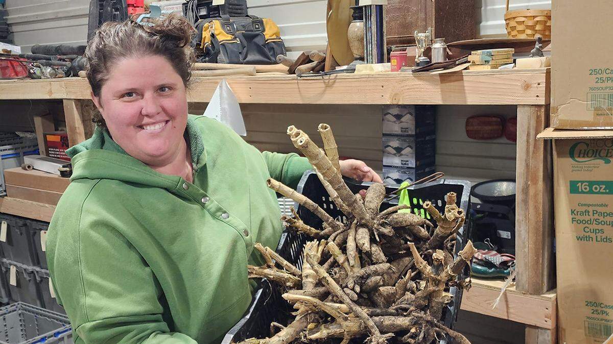“UPS doesn’t understand that if one drop-off location in Des Moines closes, people will drive a few blocks or miles to the next one,” said Meredith Nunnikhoven. “Here I would have to drive an hour to Indianola and then another hour back — imagine that on an icy highway. It doesn’t work.”