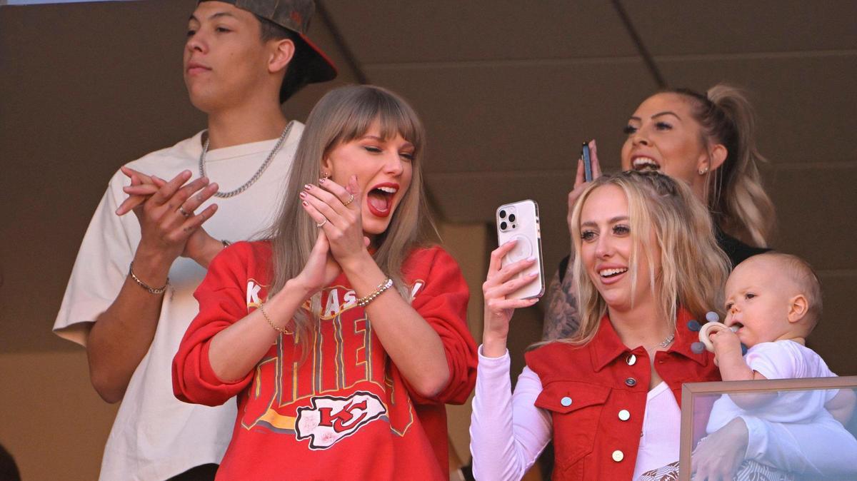 Taylor Swift and Brittany Mahomes watched the Kansas City Chiefs play the Los Angeles Chargers on Oct. 22 at GEHA Field at Arrowhead Stadium. Swift says she doesn’t know when the cameras are on her during a game.