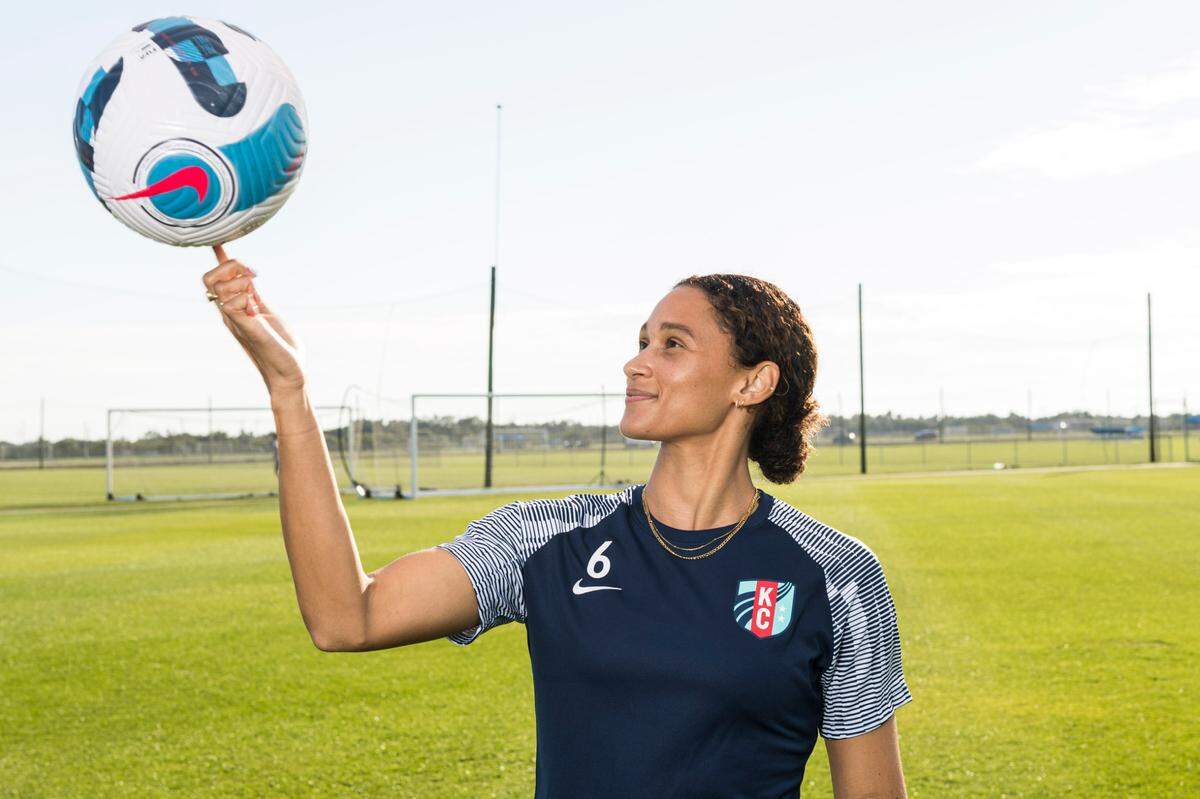 The KC Current spent the offseason bulking up their roster with additions such as Lynn Williams, who has played with the NC Courage and Western New York Flash, as well as the Western Sydney Wanderers and Melbourne Victory in the women’s Australian A-League.