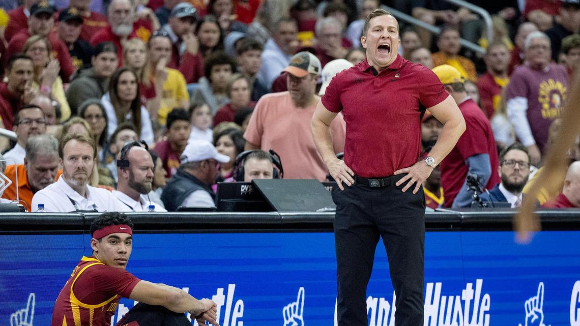 Kansas Jayhawks vs. Iowa State Cyclones basketball: Probable starters, TV, notes