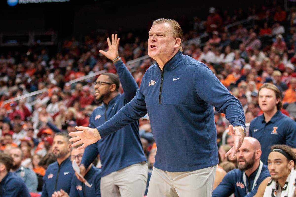 Illinois coach Brad Underwood is 8-8 all-time in the NCAA tourney, and is 6-4 at Illinois.