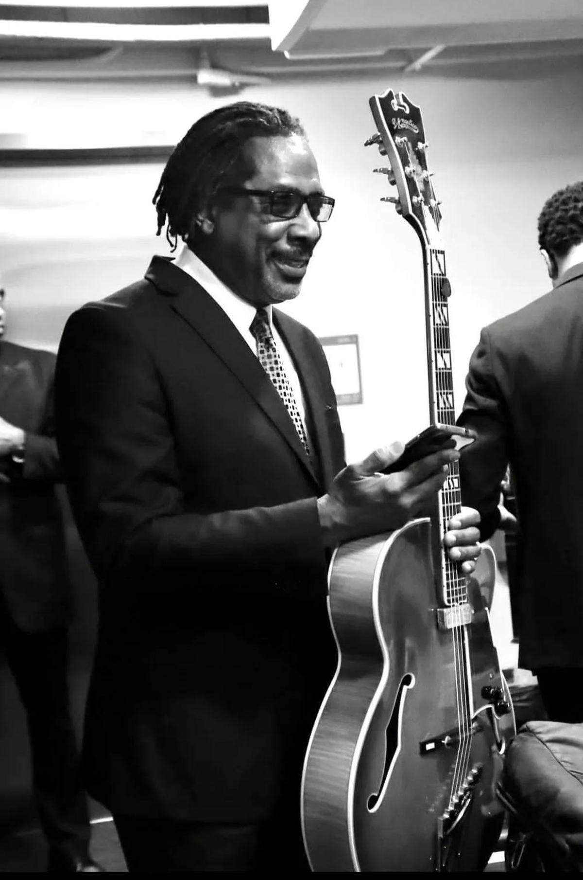 In addition to Will Matthews’ success with the jazz orchestra, he also has released two solo albums: “Will Matthews Solo” in 2000 and 2009’s “Count on Swingin’.”