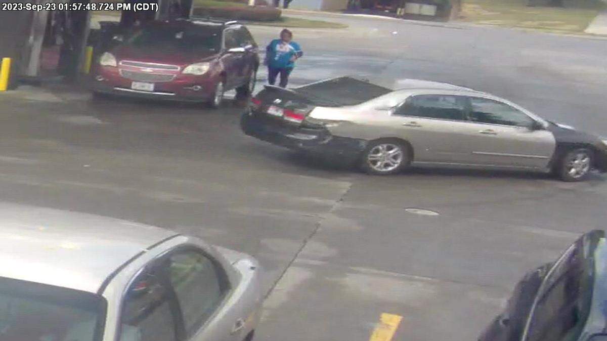 The Independence Police Department posted a photo of a four-door vehicle they are looking for in connection with a homicide.