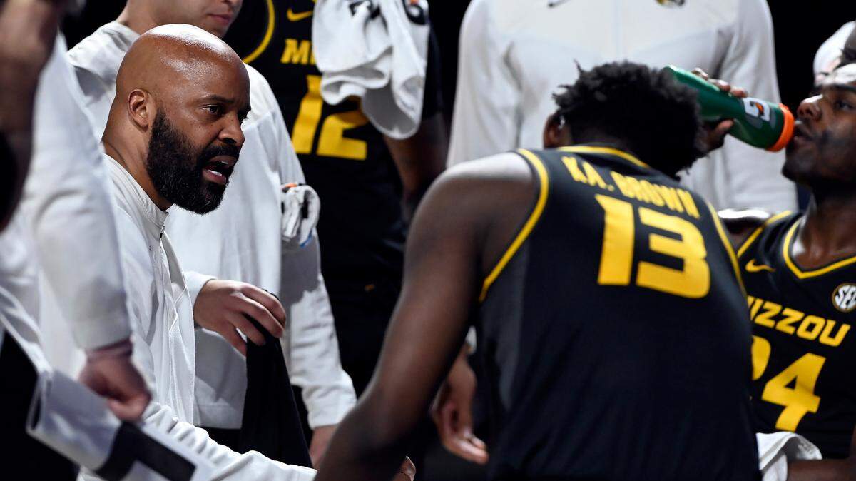 Missouri head coach Cuonzo Martin talks to his players during the first half of an NCAA college basketball game against Vanderbilt Tuesday, Feb. 8, 2022, in Nashville, Tenn. (AP Photo/Mark Zaleski)