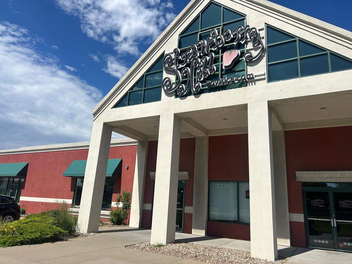 Strawberry Hill Baking Co. in Merriam sells cheesecake, coffee cake and povitica.