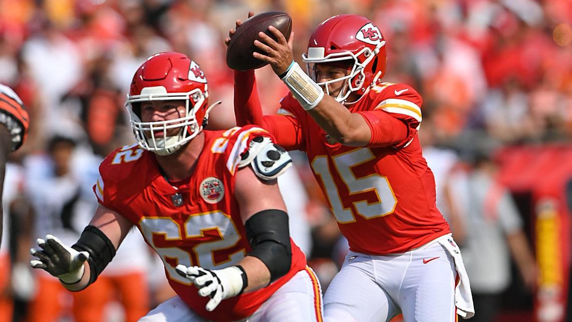 Starting Chiefs left guard Joe Thuney won’t play today; Bengals WR Ja’Marr Chase will