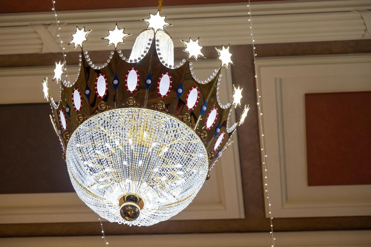 New this year and a highlight of the Holiday Reflections display at Union Station includes the re-creations of Kansas City’s historic crowns, one of which is seen here. Each chandelier made with over 18,000 crystals. The original crowns once hung over Kansas City’s downtown.