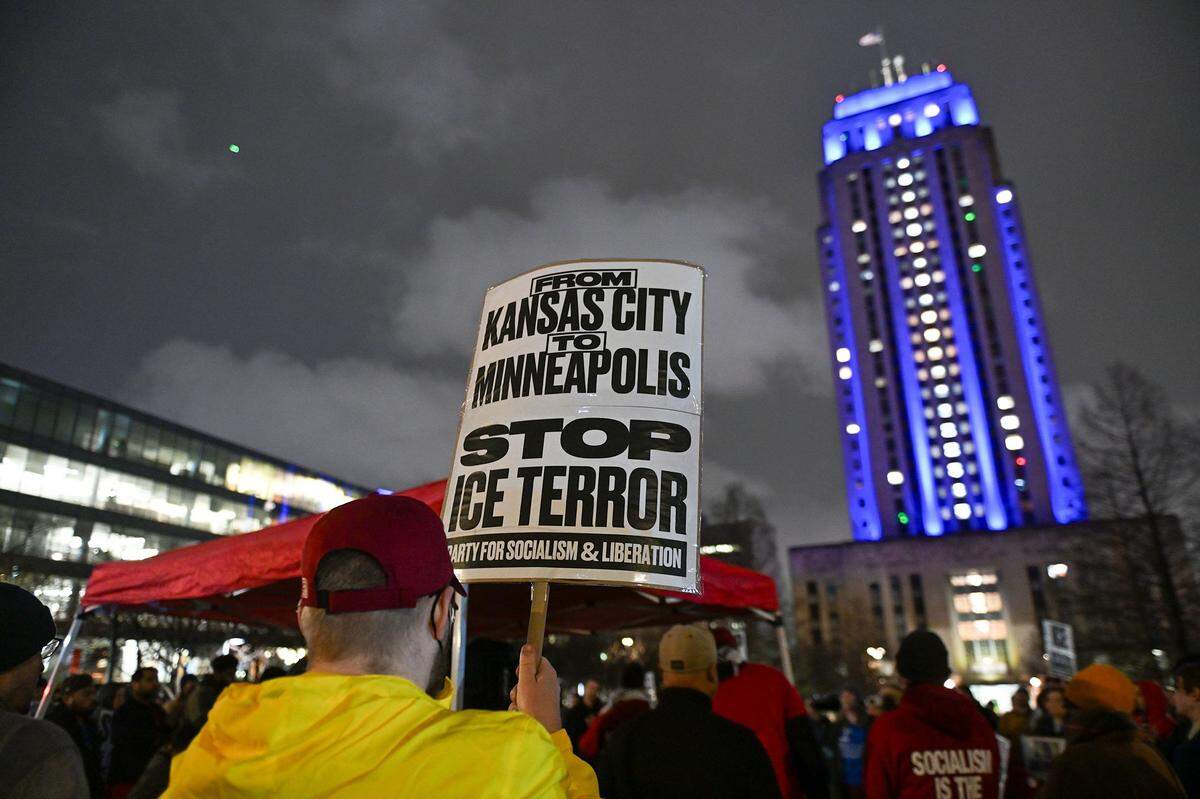 Crowds protested ICE outside City Hall in Kansas City on Thursday, Jan. 8, after a federal agent shot and killed Renee Good, a former KC resident, in Minneapolis on Wednesday, Jan. 7.