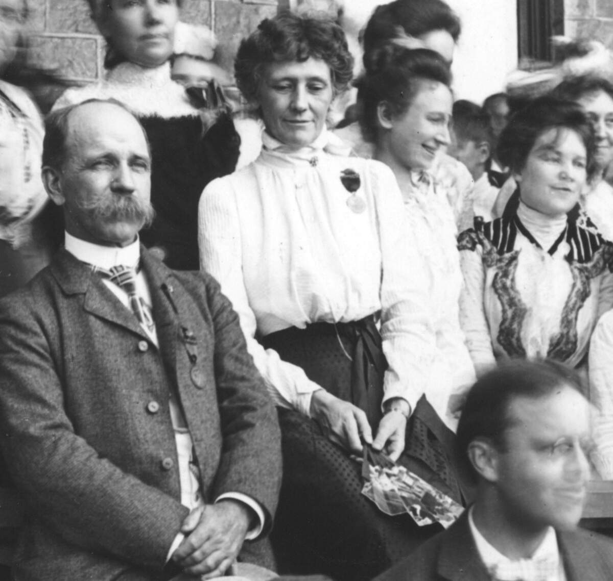 Carrie Westlake Whitney attends the 1901 ALA Conference in Waukesha, Wisconsin