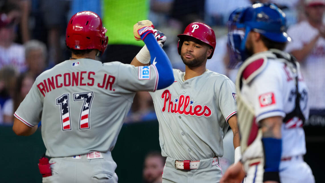 Phillies supply fireworks at The K, soaking Royals in 4th of July series opener