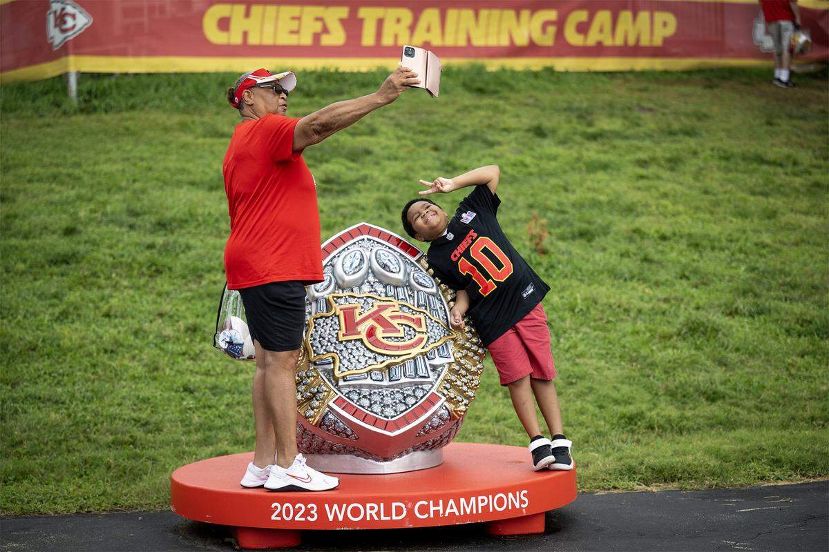Delores Anderson of Kansas City took a selfie with her grandson, Anthony Anderson, during a visit to the Kansas City Chiefs training camp at Missouri Western State University on Wednesday, July 30, 2025, in St. Joseph, Missouri. 
