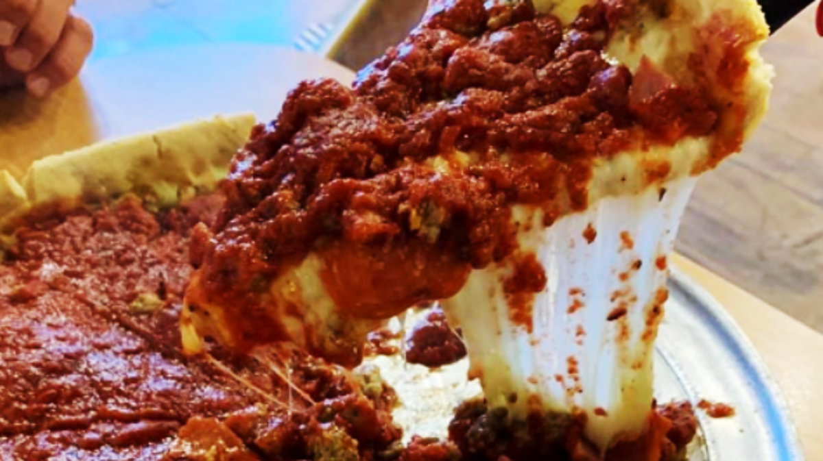 Third Coast Pizza offers Chicago-style deep dish pizza and traditional crust.