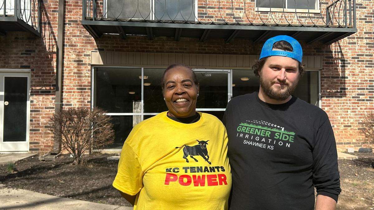 Valiera Brooks Davis (left) and Gabriel Clark (right) are pictured in front of a building at the Waldo Heights Apartment complex on March 1, 2023.