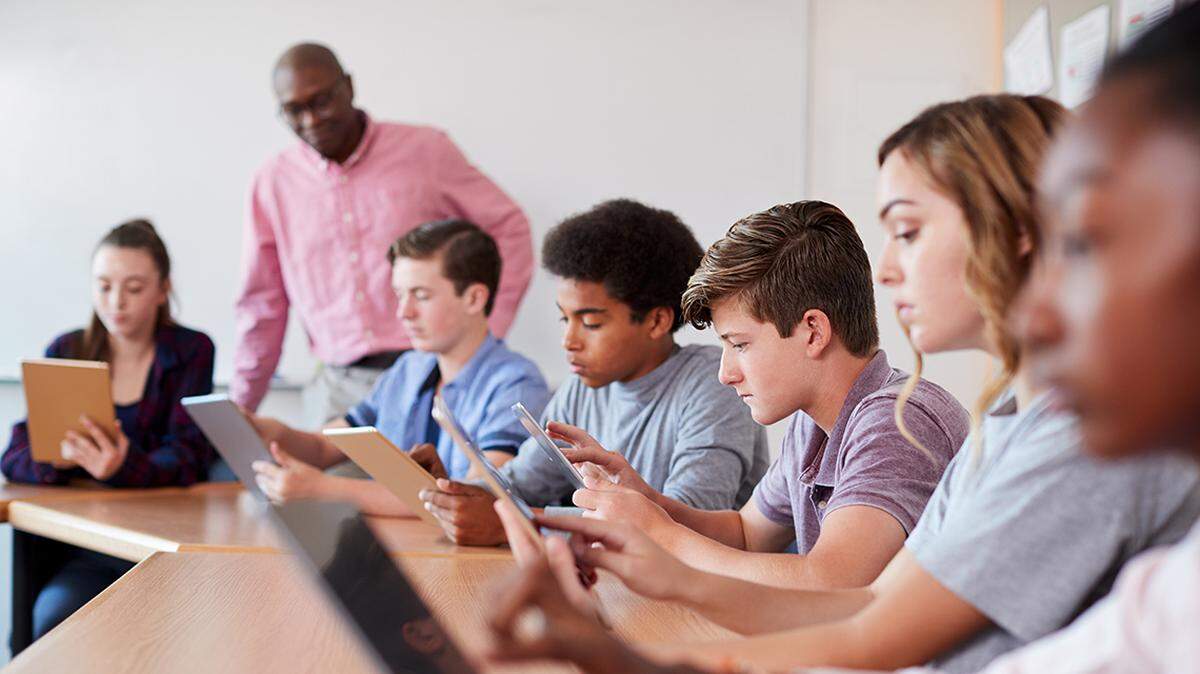 Less time in class isn’t the answer to the teacher shortage.