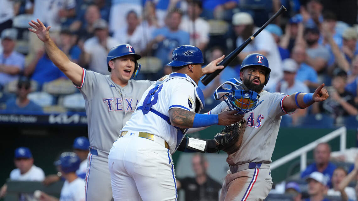 Royals hit roadblock in loss to Rangers that included scary moment for Seth Lugo